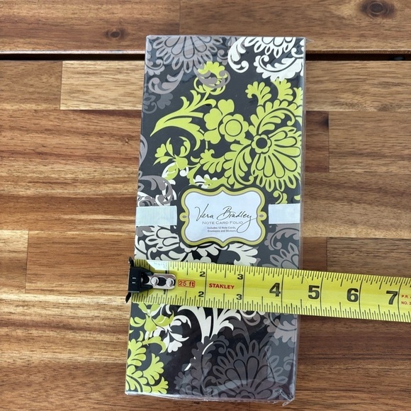 Vera Bradley Note Card folio. Floral. New in package. Sealed - Picture 12 of 12